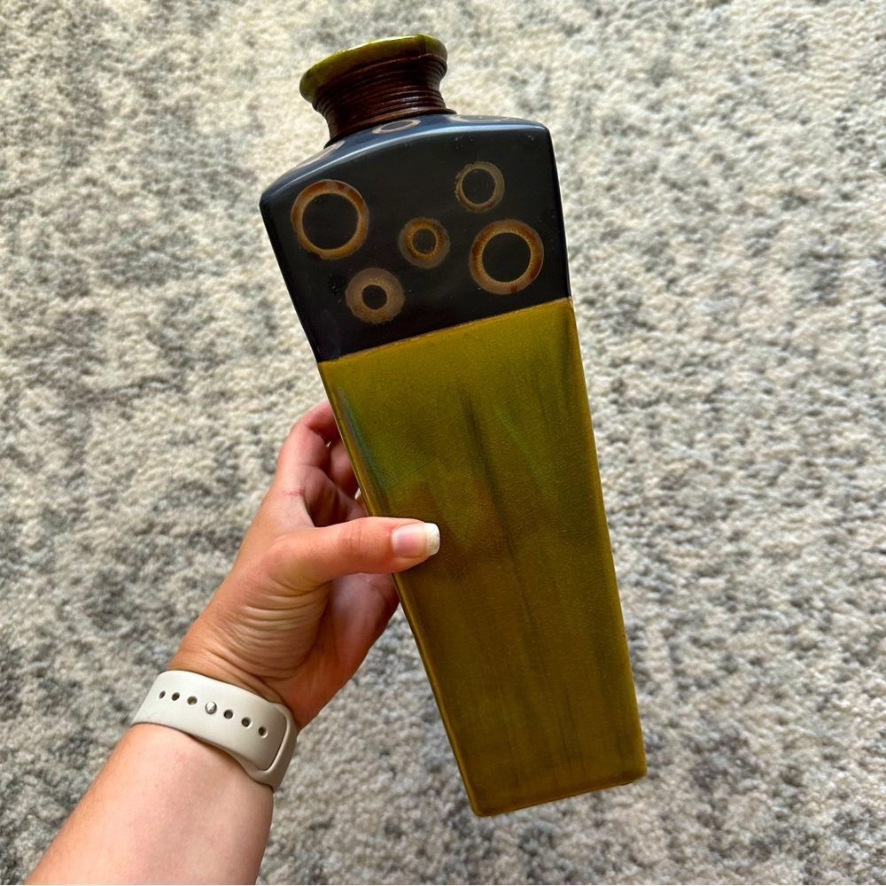 vintage 70s retro style vase - Pier 1 imports